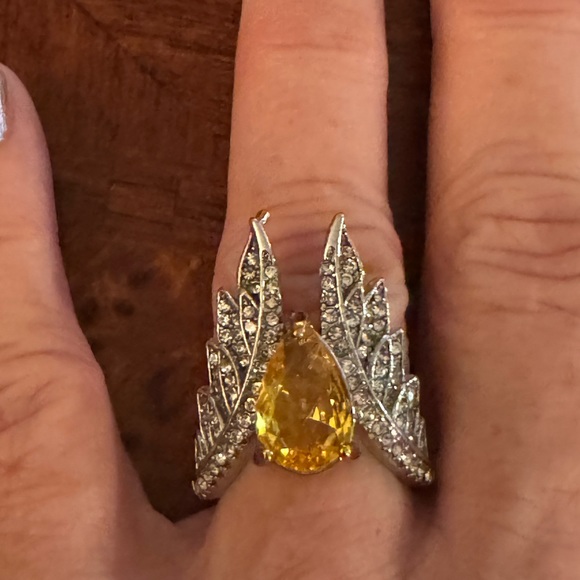 Yellow Zirconia & Simulated Diamond Angel Wings Glam, Luxury, Party Ring, Sz 6 - Picture 9 of 9